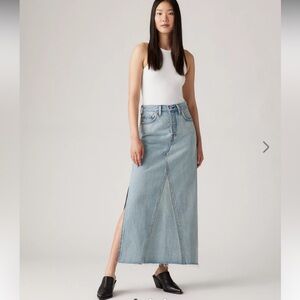 NWT Levi’s Denim Icon Long Skirt - Light Wash Women’s 27